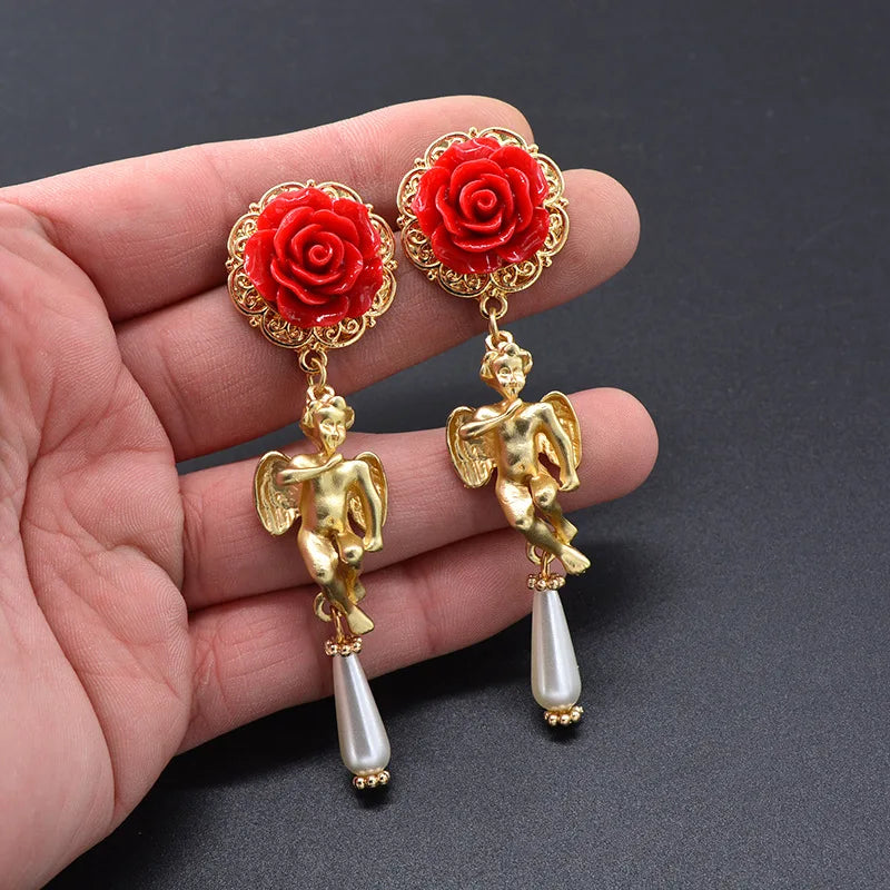 1 Pair Baroque Earrings Europe and America Exaggerated Hollow Butterfly Wings Earrings Personality Fashion red flower Earrings