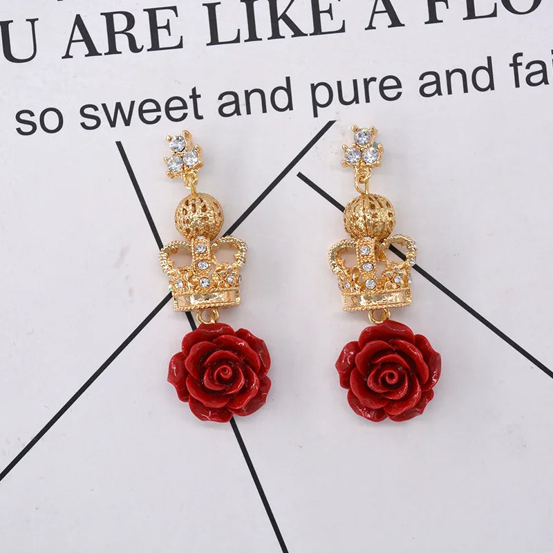 1 Pair Baroque Earrings Europe and America Exaggerated Hollow Butterfly Wings Earrings Personality Fashion red flower Earrings