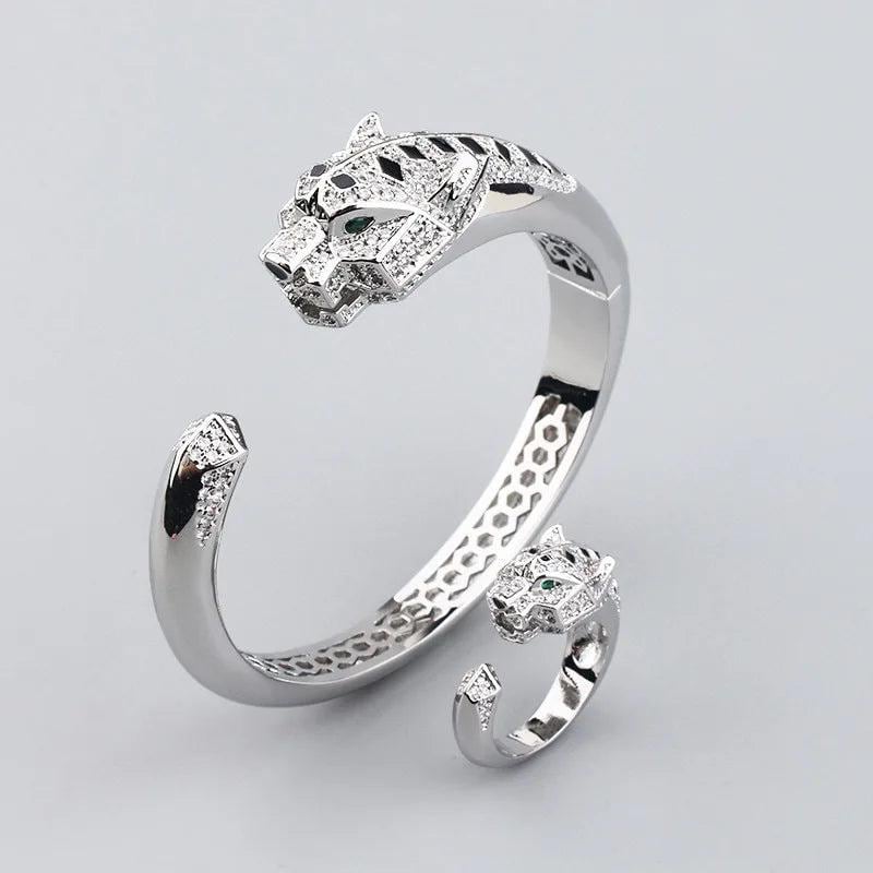 Luxury Fine Quality Runway Lady Plated Gold Color Green Eyes Black Spots Cubic Zircon Leopard Open Ring Bracelet Bangle