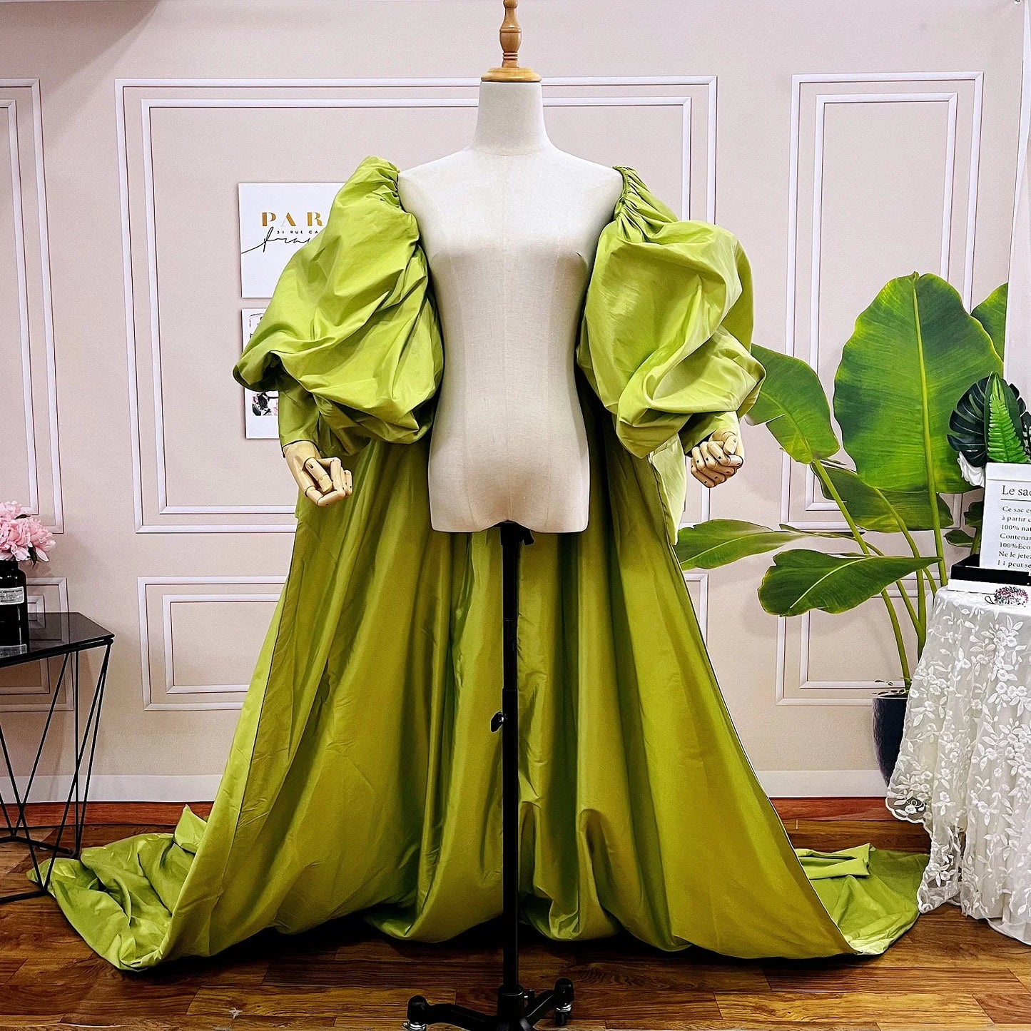 Taffeta Fashion Puff Wedding Cape with long train ,Women Jacket With Sleeves Chic ZJ111